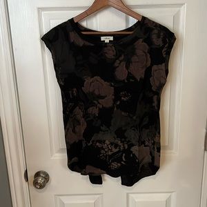 Wilfred short sleeve dark burgundy black floral open back shirt
